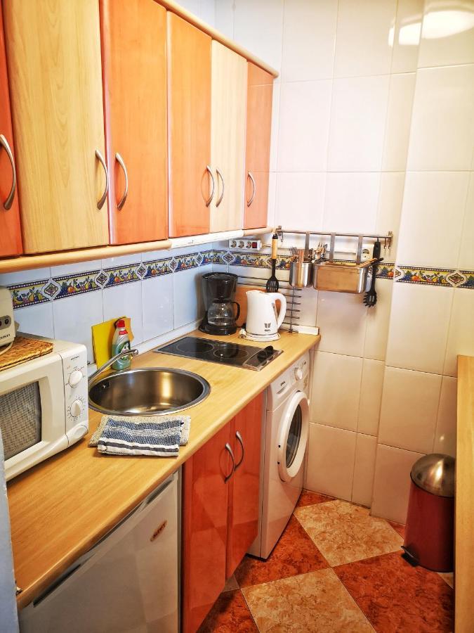 Studio Beso Del Mar Apartment เนร์คา ภายนอก รูปภาพ